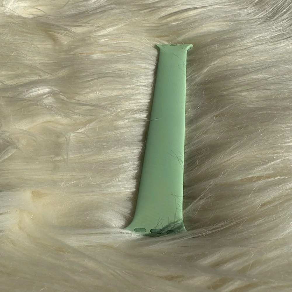 Apple Watch Band Solo Loop, Size 8 for Small Face Watch 38mm 40mm 41mm Pistachio - Picture 2 of 14